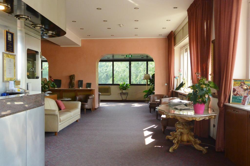 Hotel Rosengarten Pavia Exteriör bild